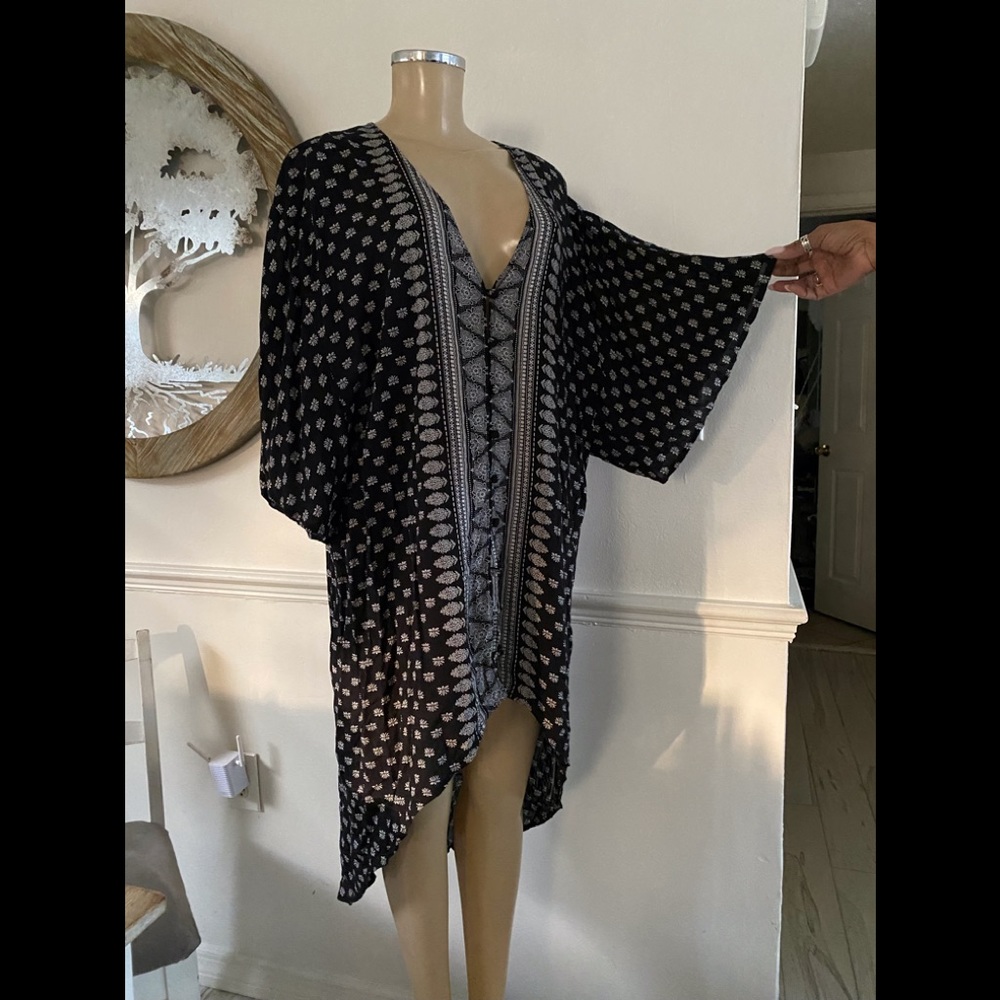 Amuse Society Short Sleeve Blouse